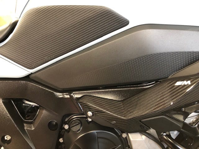 Rubbatech AK Carbon S1000XR 2020 Rubbatech Knie tankpads voor de BMW S 1000 XR 2020- Tankpads